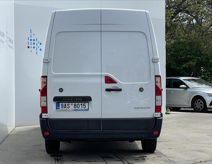 Renault Master 18