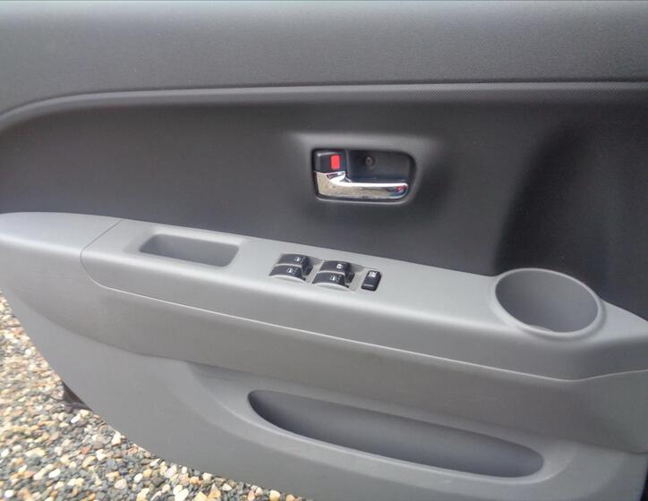 Subaru Justy 14