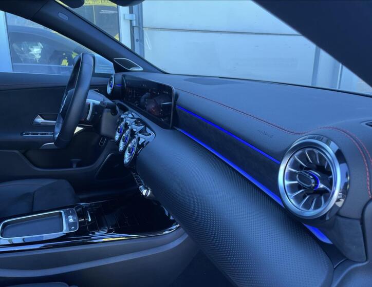 Mercedes-Benz CLA 16