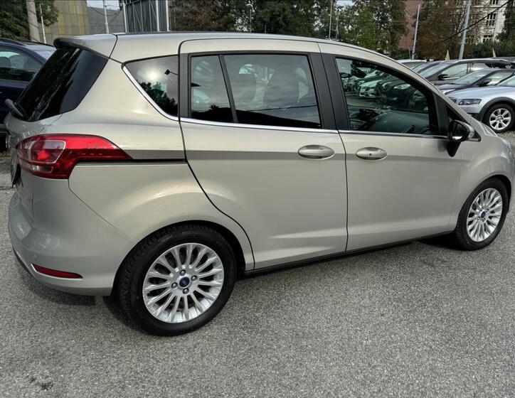 Ford B-MAX 11