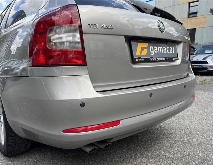Škoda Octavia 9