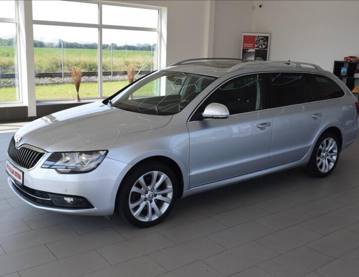 Škoda Superb 1