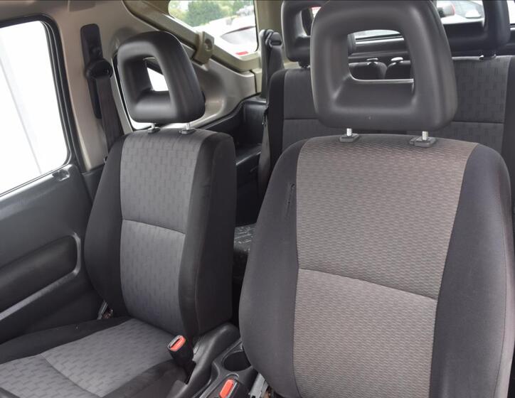 Suzuki Jimny 14