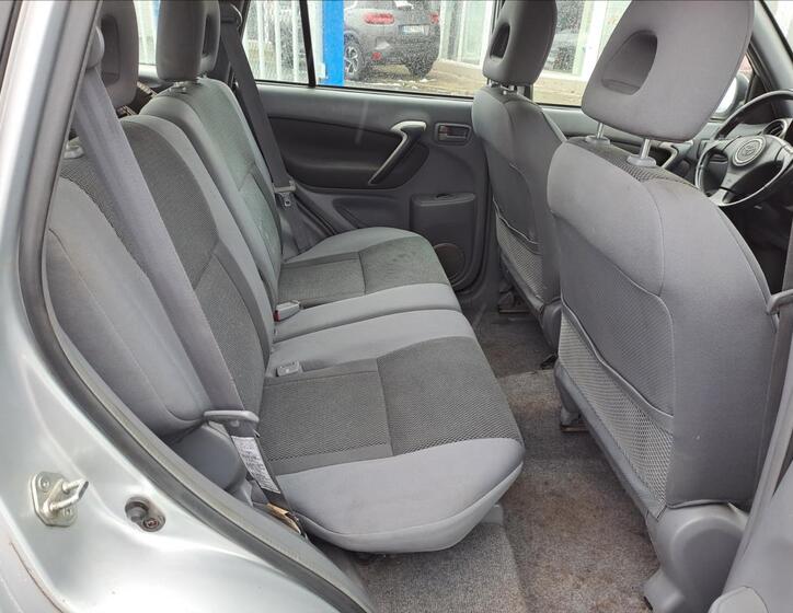 Toyota RAV4 7