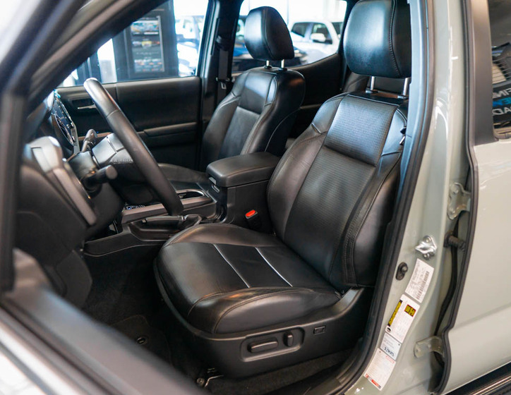Toyota Tacoma 16