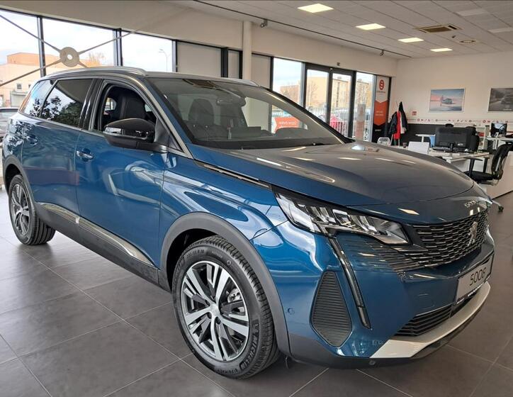 Peugeot 5008 6