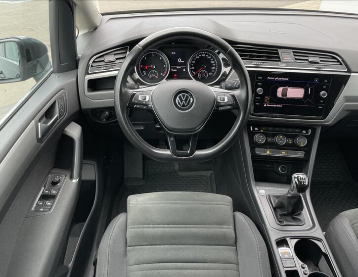 Volkswagen Touran 7