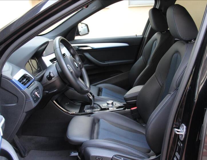 BMW X1 12