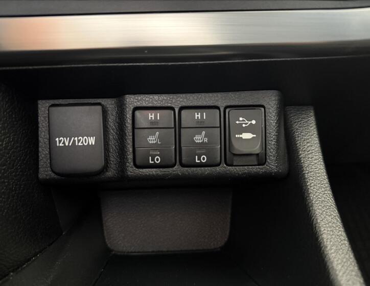 Toyota Auris 18