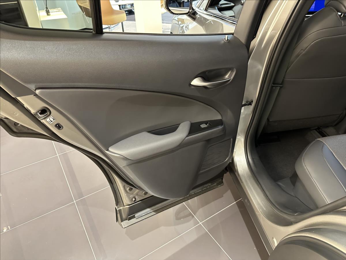 Lexus UX 250h