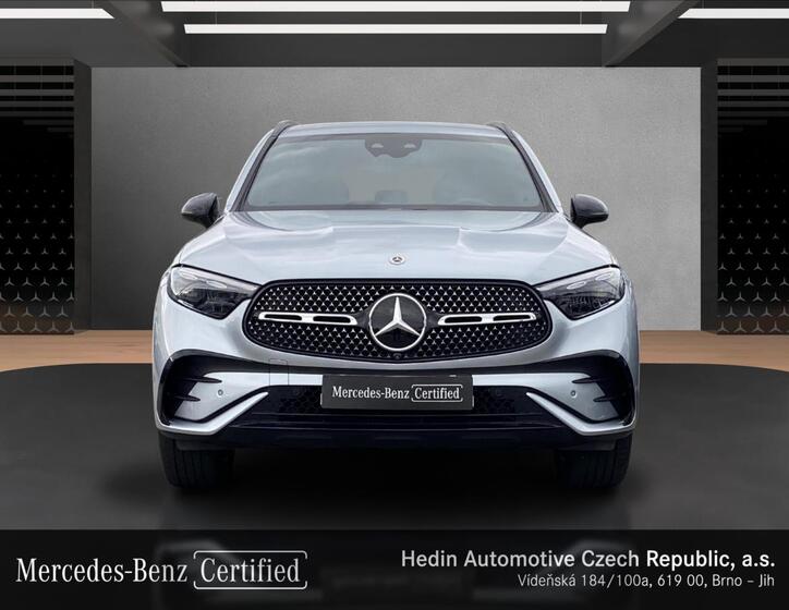 Mercedes-Benz GLC 8