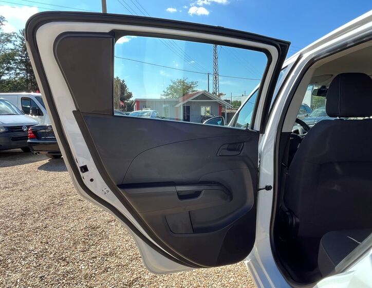 Chevrolet Aveo 14