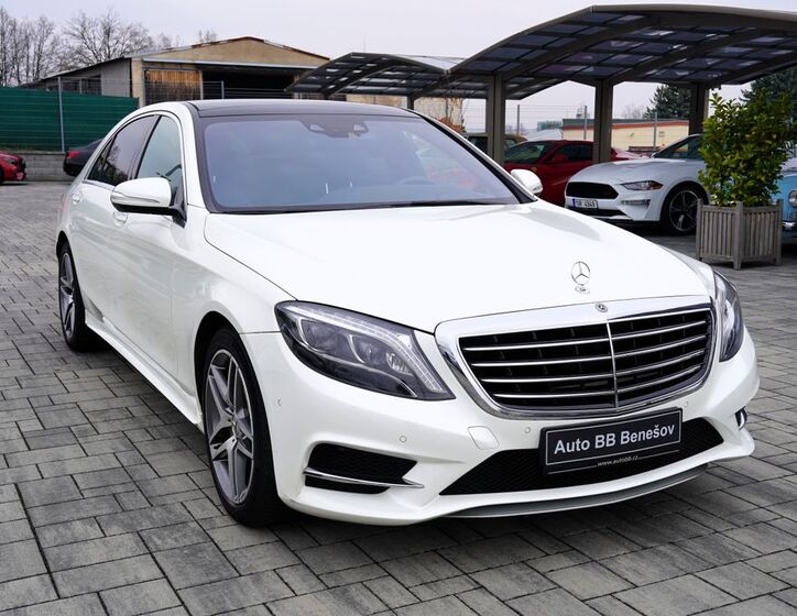 Mercedes-Benz Třídy S 8