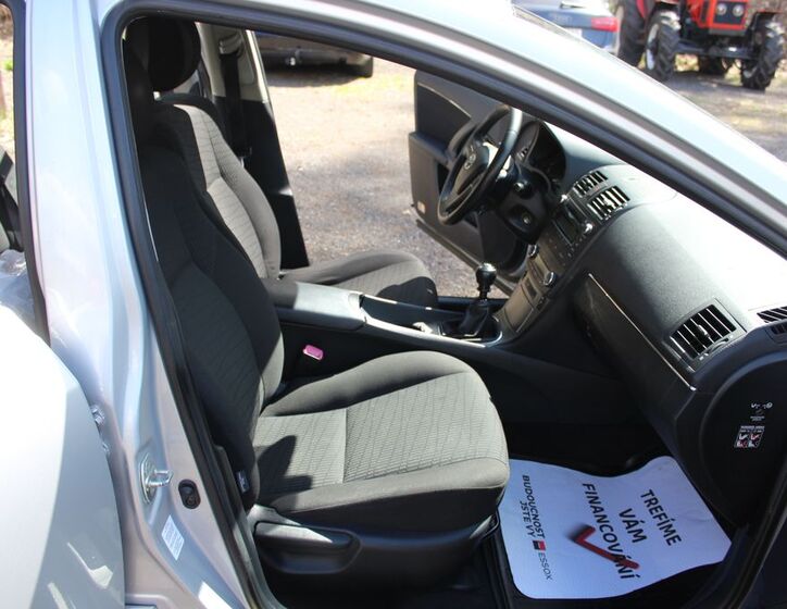 Toyota Avensis 13