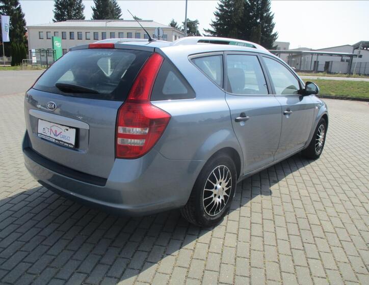 KIA Ceed 4