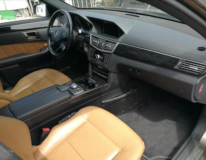 Mercedes-Benz Třídy E 14