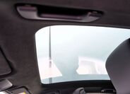 Porsche Taycan 15