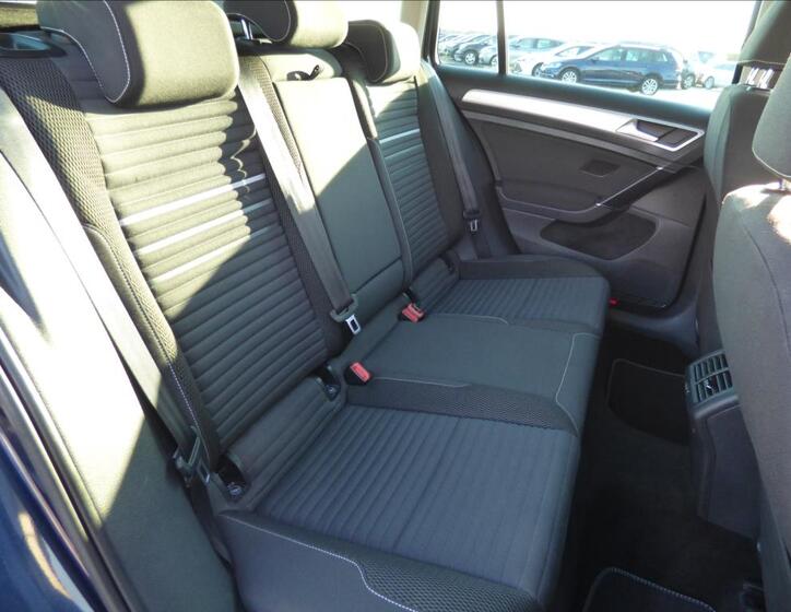 Volkswagen Golf 65