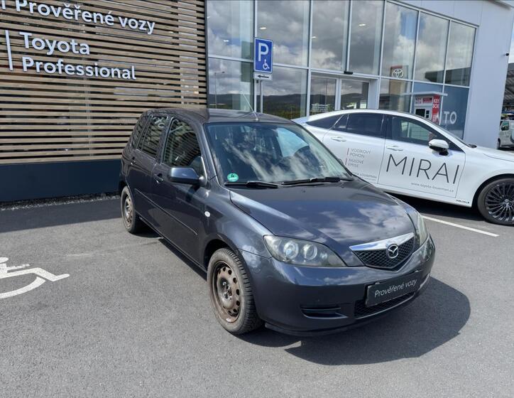 Mazda 2 11