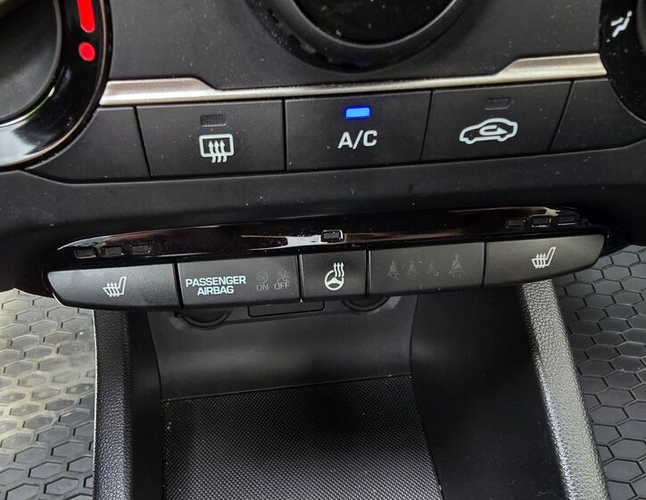 Hyundai i20 20