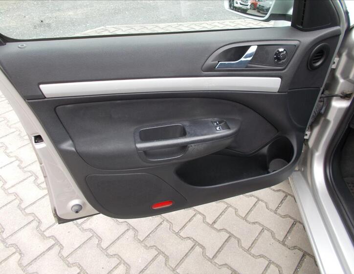 Škoda Octavia 23