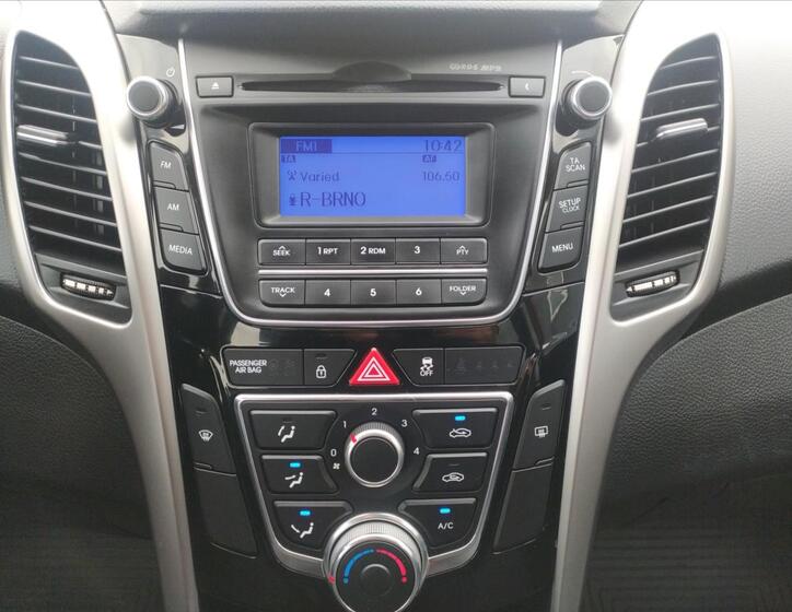 Hyundai i30 13
