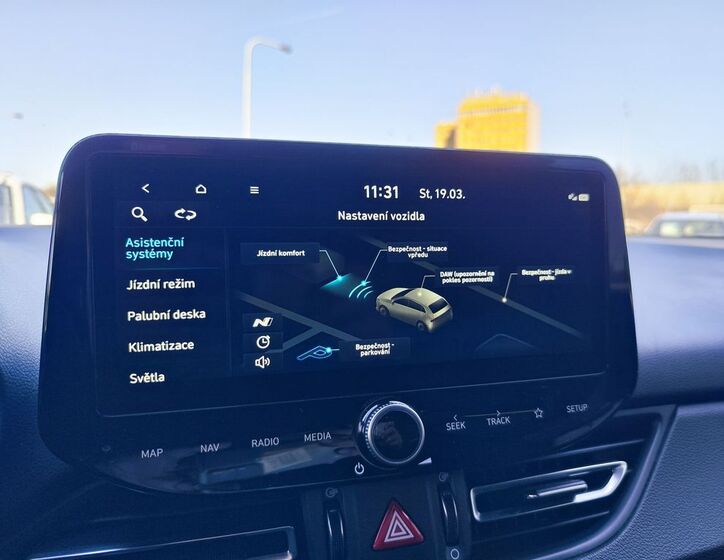 Hyundai i30 16