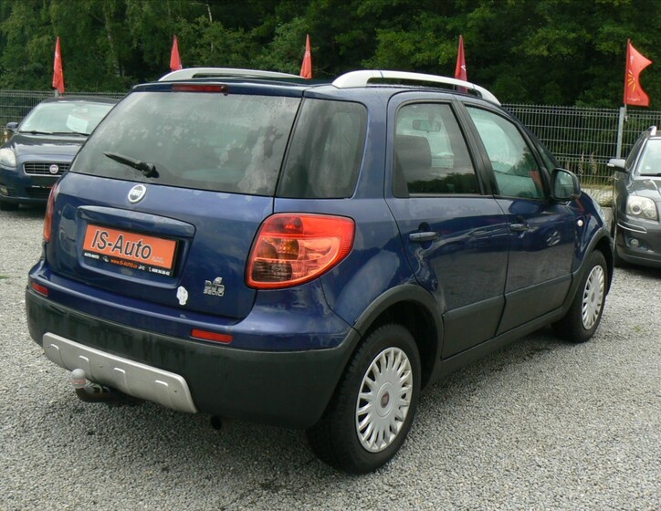 Fiat Sedici 4