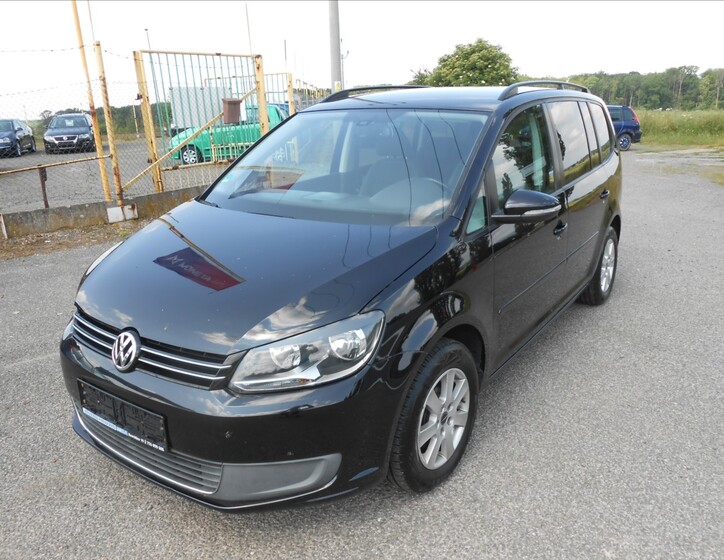 Volkswagen Touran 2