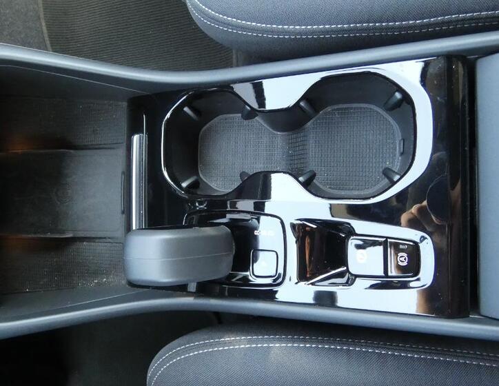 Volvo XC40 18