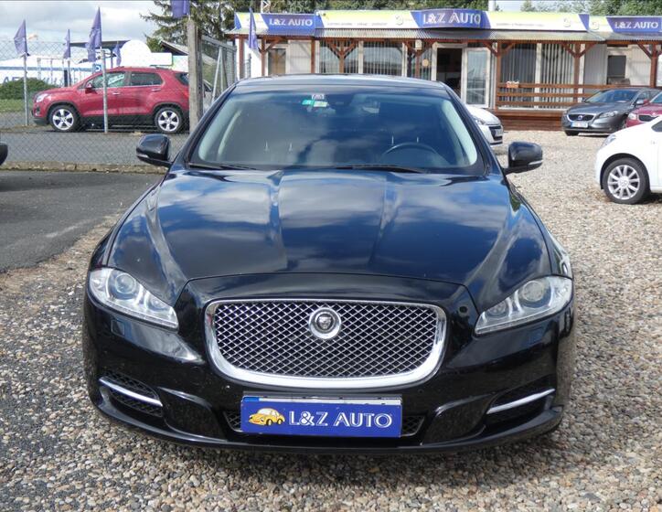Jaguar XJ 2