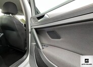 Volkswagen Golf 48