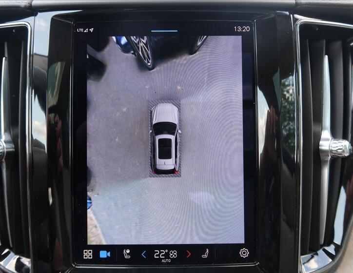 Volvo XC60 16