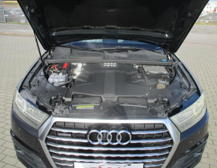 Audi Q7 28
