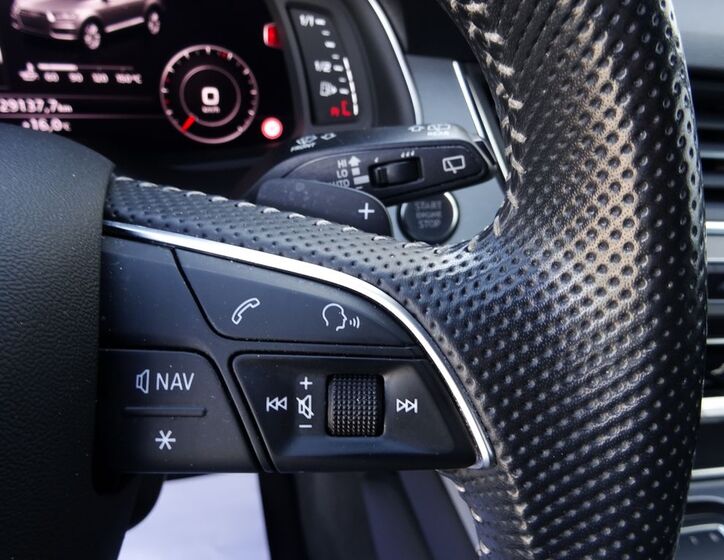 Audi Q7 15
