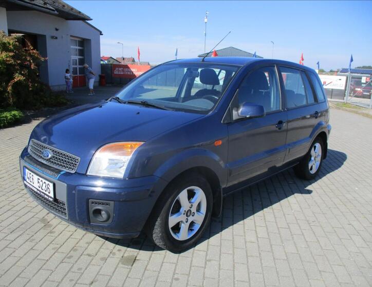 Ford Fusion 1
