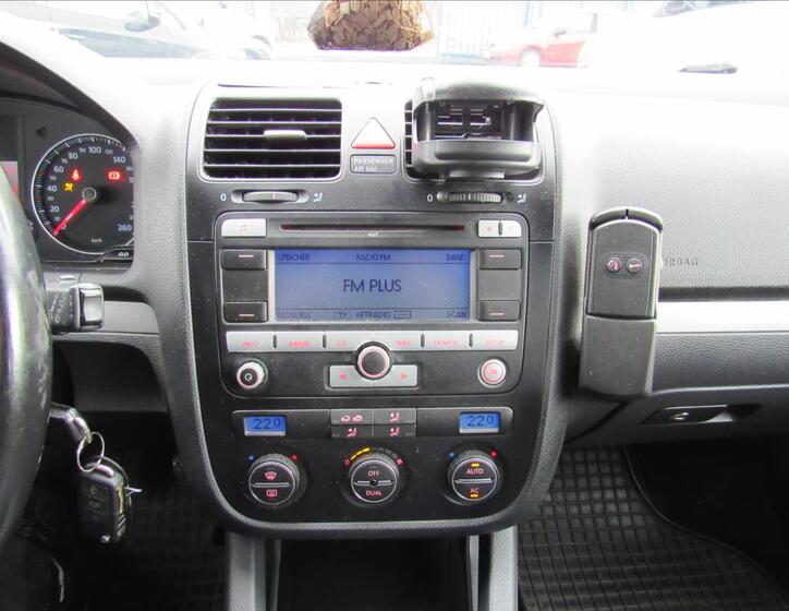 Volkswagen Golf 15