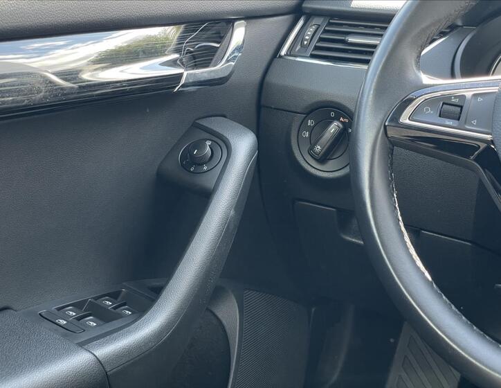 Škoda Octavia 15