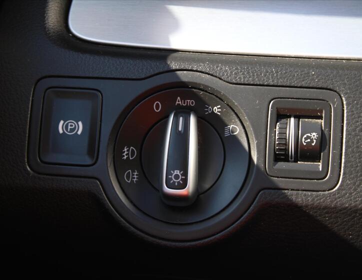 Volkswagen Passat CC 19