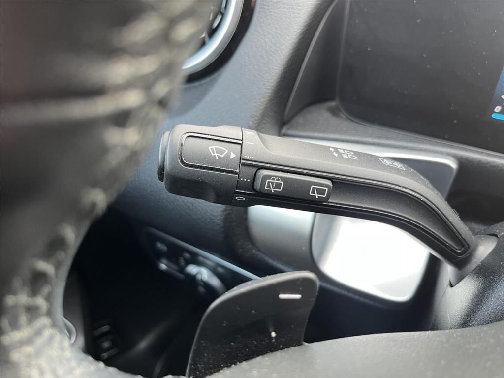 Mercedes-Benz GLB 26