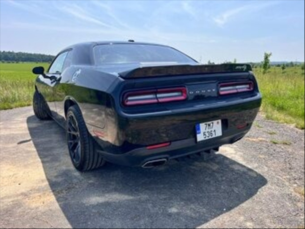 Dodge Challenger