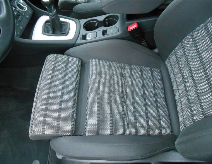 Audi Q3 11