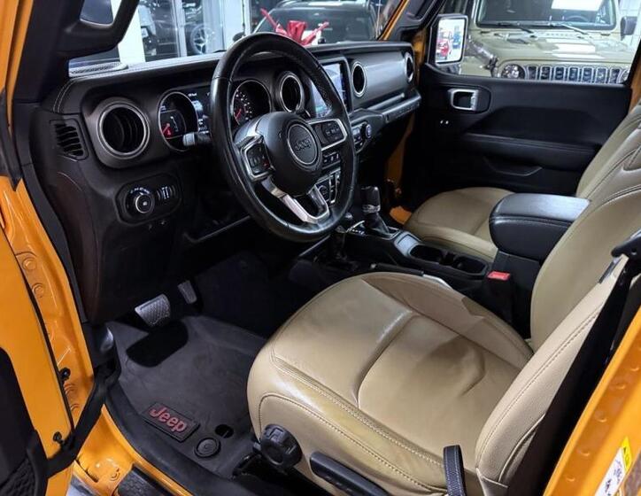 Jeep Wrangler 10