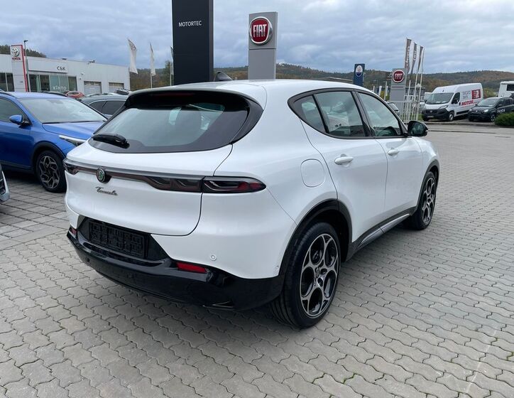 Alfa Romeo Tonale 5