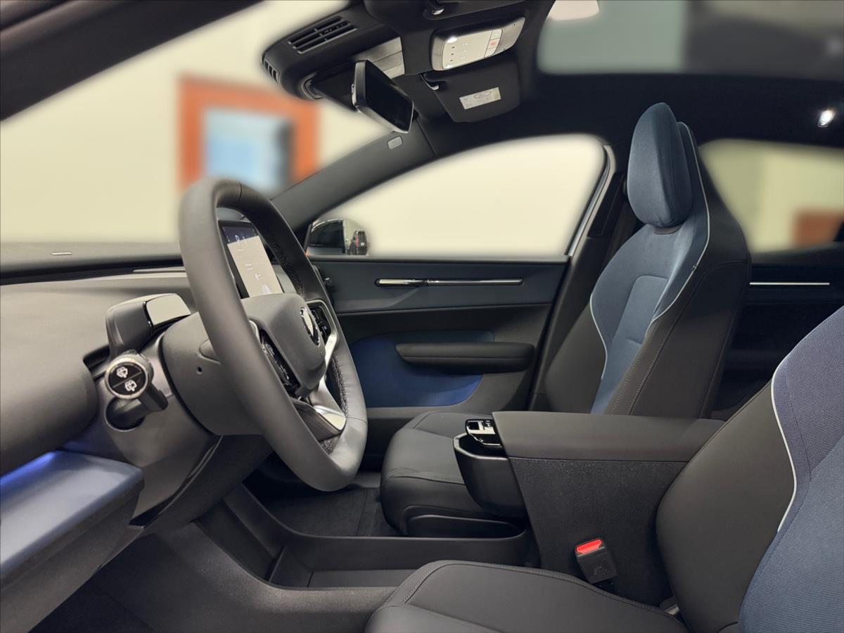 Volvo EX30