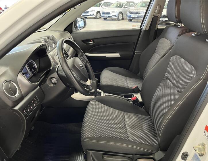 Suzuki Vitara 17