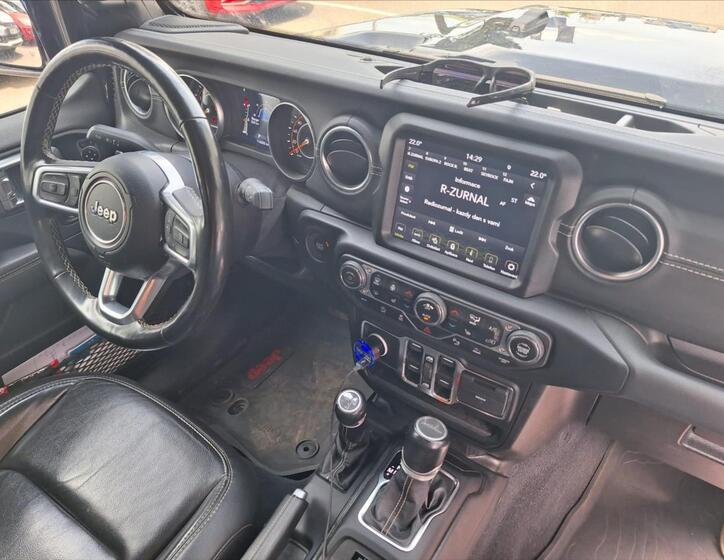 Jeep Gladiator 9