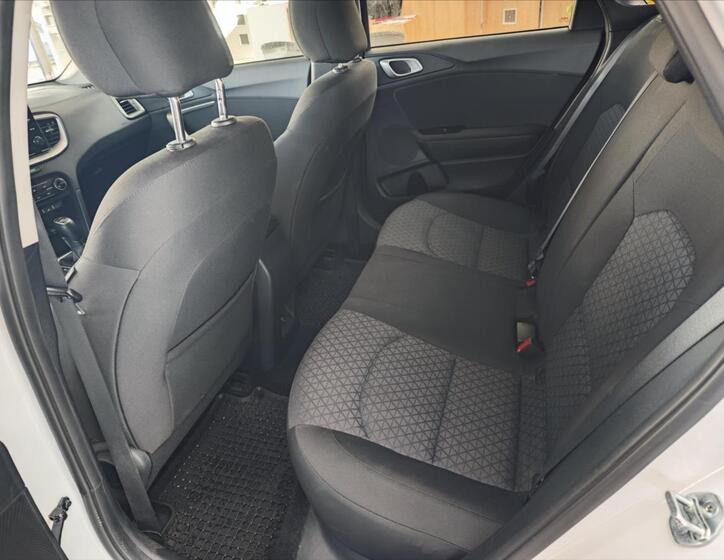 KIA Ceed 11
