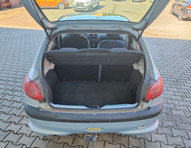 Peugeot 206 13