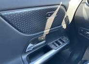 Mercedes-Benz EQA 10